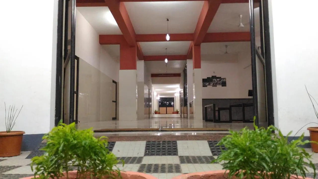 Inn Dhoni Castle Hotel Palakkad